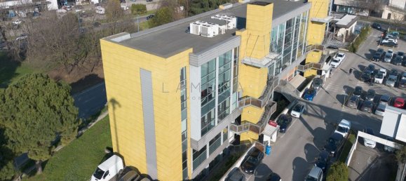 360m² Office in Brescia, Italy No. 4953 5