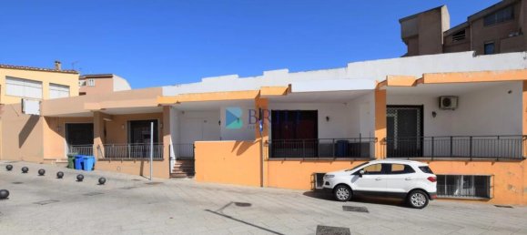 Коммерческая недвижимость 130м² в Ольбия, Италия № 327005 7