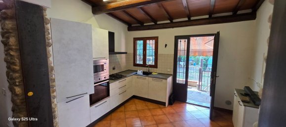 4 bedrooms Apartment in Lastra a Signa, Italy No. 337012 8