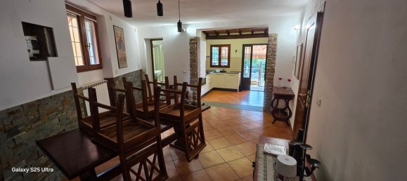 4 bedrooms Apartment in Lastra a Signa, Italy No. 337012 9