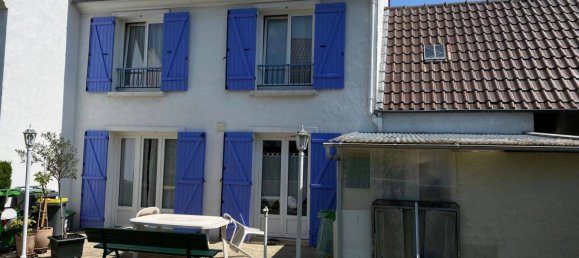 Дом с 5 спальнями в Лонжюмо, Франция № 333654 14