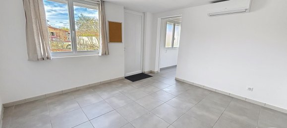 2 bedrooms House in Montpon-Menesterol, France No. 103899 6
