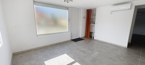 2 bedrooms House in Montpon-Menesterol, France No. 103899 9