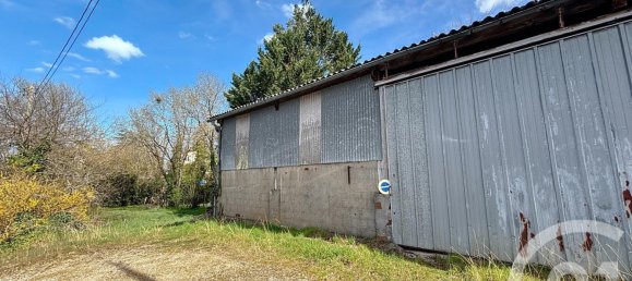 2 bedrooms House in Montpon-Menesterol, France No. 103899 5