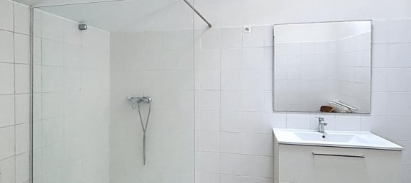 2 bedrooms House in Montpon-Menesterol, France No. 103899 11