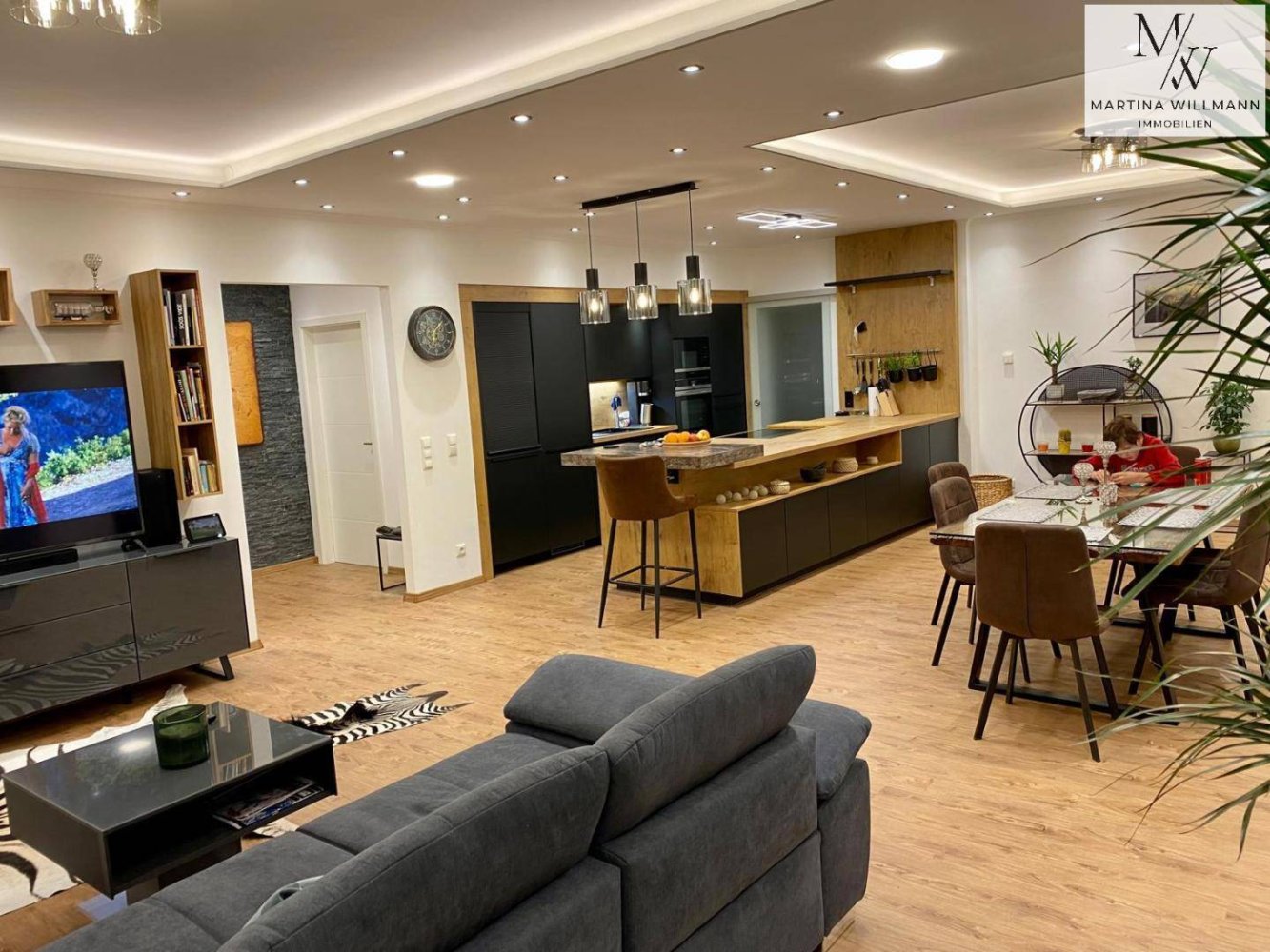 296m² Commercial property in Kirchschlag in der Buckligen Welt, Austria No. 206339