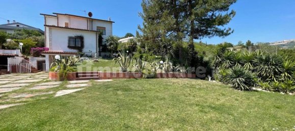 Вилла с 3 спальнями в Сильви, Италия № 134414 4