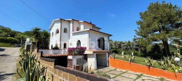 Вилла с 3 спальнями в Сильви, Италия № 134414 29