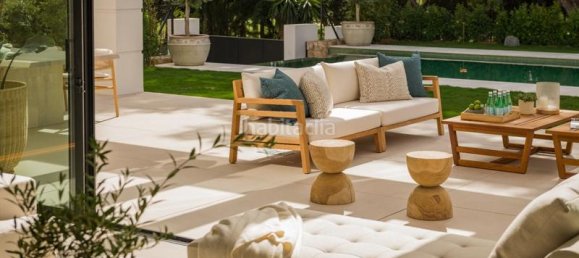 5 bedrooms Villa in Estepona, Spain No. 33412 44