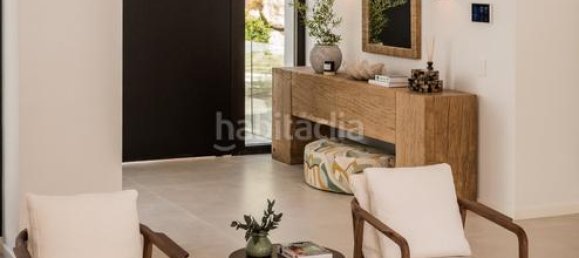 5 bedrooms Villa in Estepona, Spain No. 33412 38