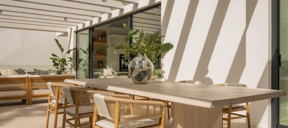 5 bedrooms Villa in Estepona, Spain No. 33412 47