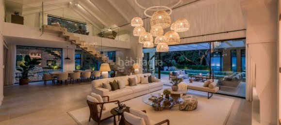 5 bedrooms Villa in Estepona, Spain No. 33412 36