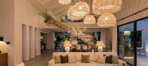 5 bedrooms Villa in Estepona, Spain No. 33412 43