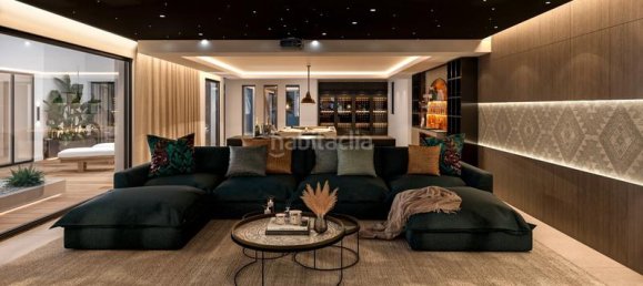 5 bedrooms Villa in Estepona, Spain No. 33412 24