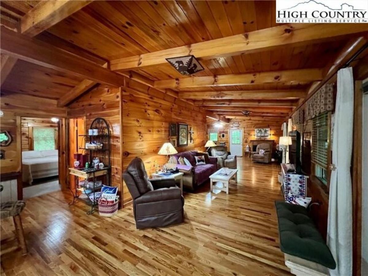 4 bedrooms House in Sugar Grove, USA No. 399807