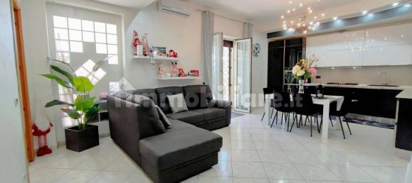 Apartamento de 3 dormitorios en Aprilia, Italy No. 277981 22
