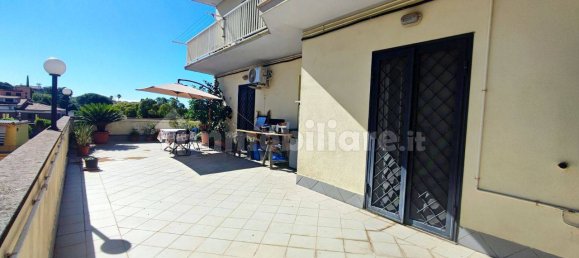 Apartamento de 3 dormitorios en Aprilia, Italy No. 277981 3
