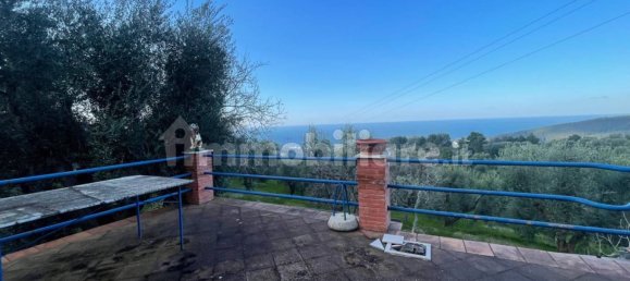 5-Zimmer Gebäude in Vico del Gargano, Italy, Nr. 21429 20