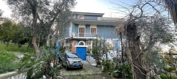 5-Zimmer Gebäude in Vico del Gargano, Italy, Nr. 21429 5