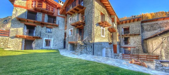 3 rooms Duplex in Sauze di Cesana, Italy No. 84032 4