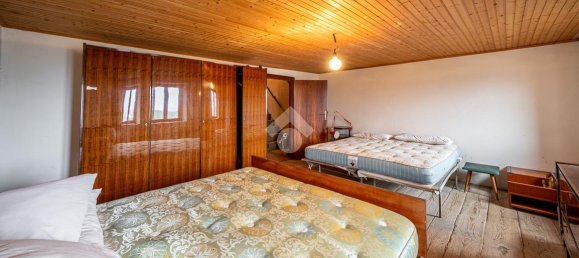 7 rooms House in Bosco Chiesanuova, Italy No. 4685 13