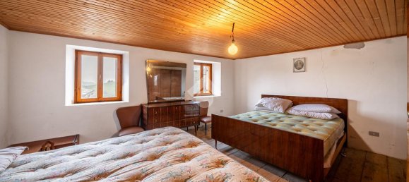 7 rooms House in Bosco Chiesanuova, Italy No. 4685 14