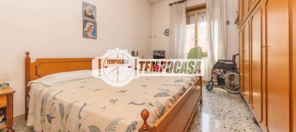 2 bedrooms Apartment in Rome, Italy No. 267386 10