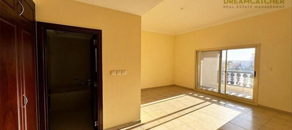 4 bedrooms Villa in Al Hamra Village, UAE No. 34957 15