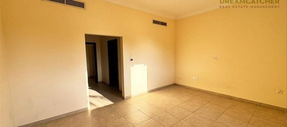 4 bedrooms Villa in Al Hamra Village, UAE No. 34957 5