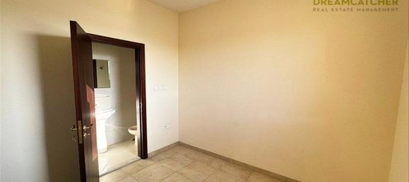 4 bedrooms Villa in Al Hamra Village, UAE No. 34957 10