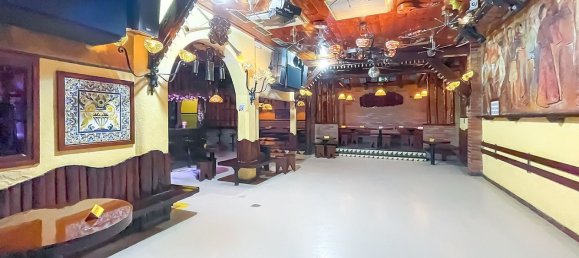 4-Zimmer Gewerbliche Immobilie in Calella, Spain, Nr. 12637 8