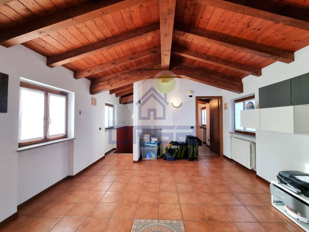 4 bedrooms House in Ospedaletto Lodigiano, Italy No. 112053