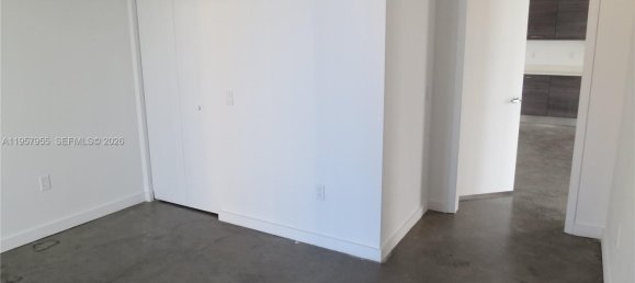 2 chambres propriété commerciale à louer à Miami, Miami-Dade, Florida, USA № 614547 11