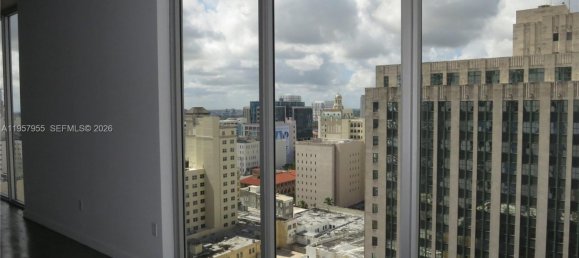 2 chambres propriété commerciale à louer à Miami, Miami-Dade, Florida, USA № 614547 5