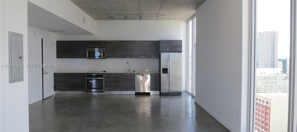 2 chambres propriété commerciale à louer à Miami, Miami-Dade, Florida, USA № 614547 18