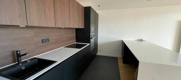 Apartamento de 2 dormitorios en Lille, France No. 51668 2
