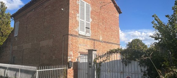 4 Schlafzimmer Haus in Castagnole delle Lanze, Italy, Nr. 380153 3