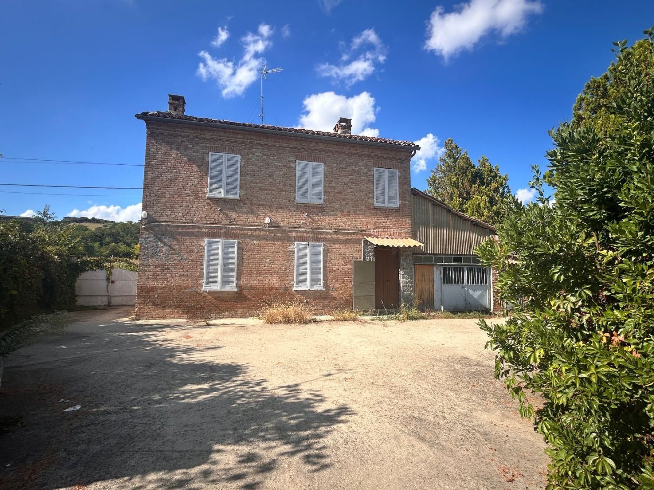 4 Schlafzimmer Haus in Castagnole delle Lanze, Italy, Nr. 380153