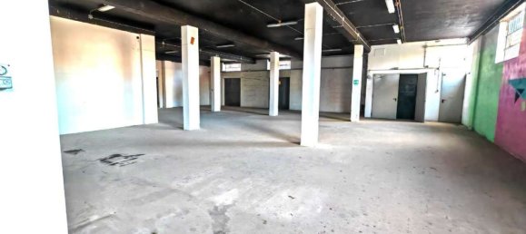 1178m² Commercial property in Castellana Grotte, Italy No. 83425 7
