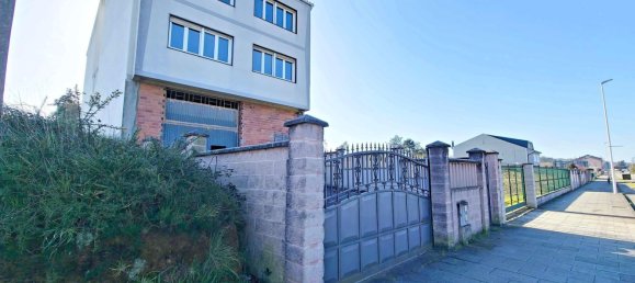 Дом с 8 спальнями в Ла-Корунья, Испания № 30964 3