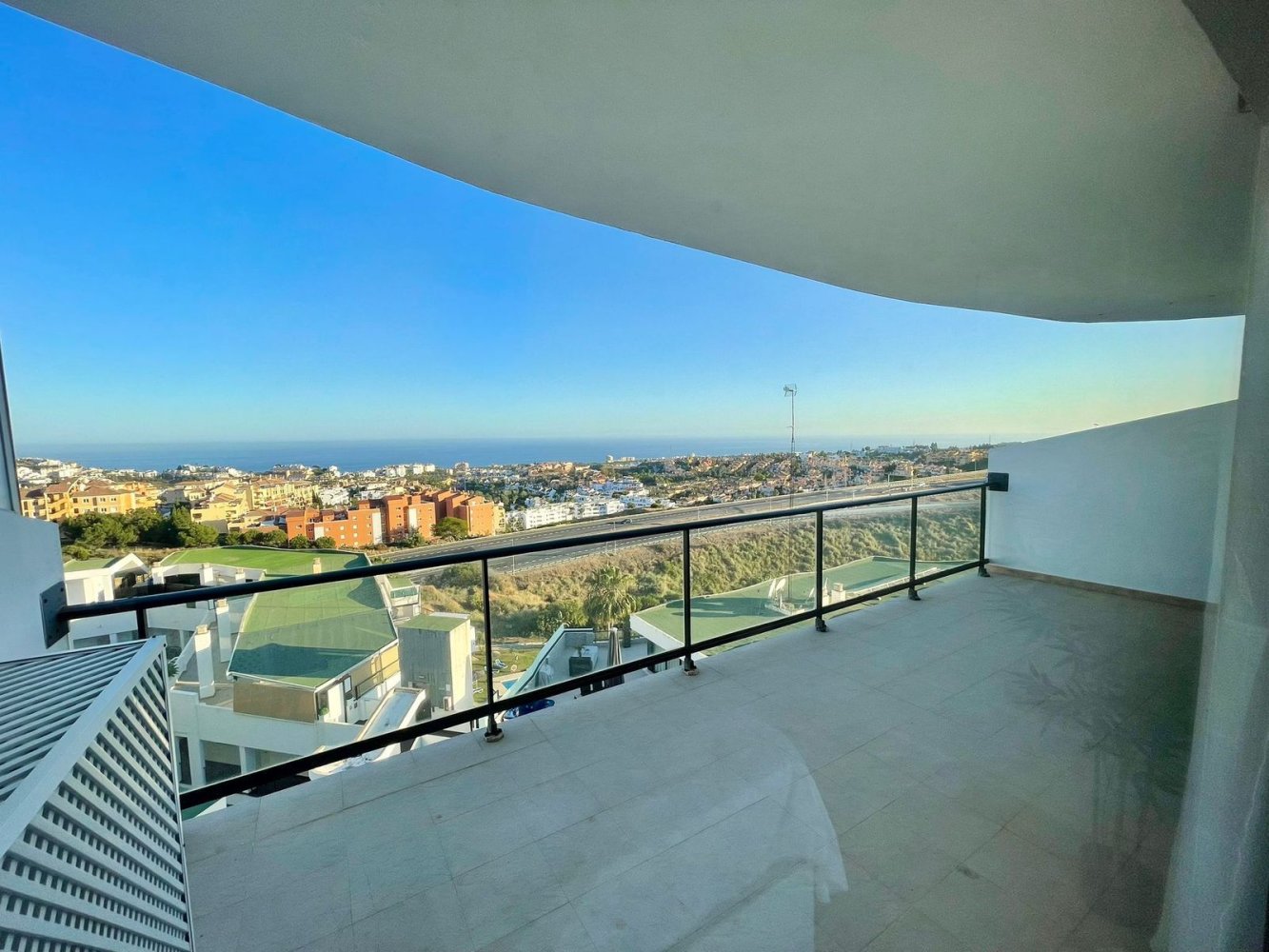 Квартира с 3 спальнями в Михас, Испания № 149526