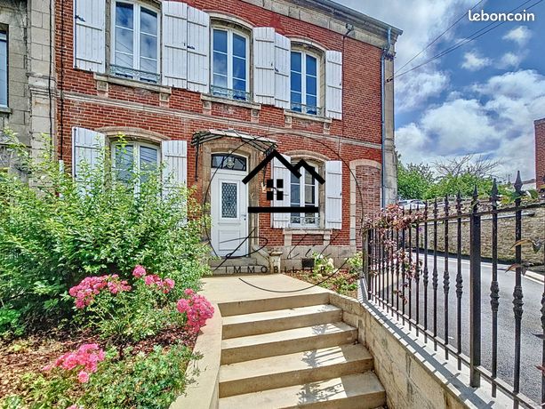 4 bedrooms House in Clermont, France No. 303877