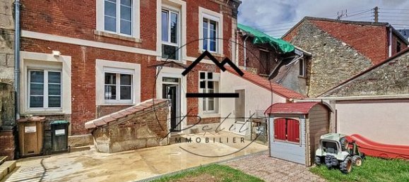 4 bedrooms House in Clermont, France No. 303877 14