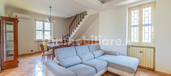 4 bedrooms Apartment in Rome, Italy No. 309591 2