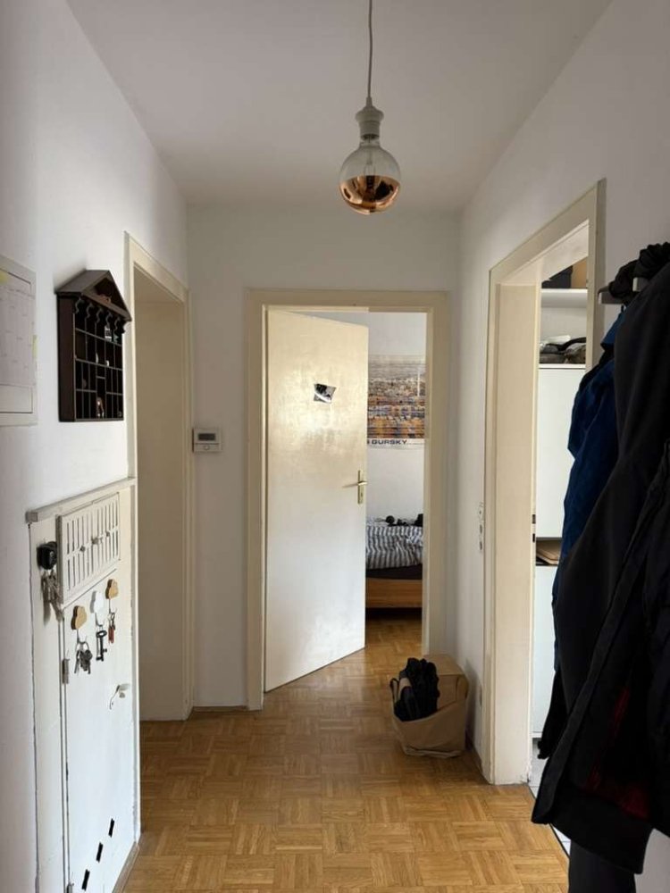 Квартира с 3 спальнями в Штутгарт, Германия № 246018