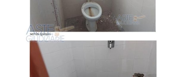 568m² Warehouse in San Clemente, Italy No. 13258 2