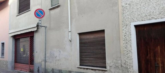 5 rooms House in Turbigo, Italy No. 149752 3