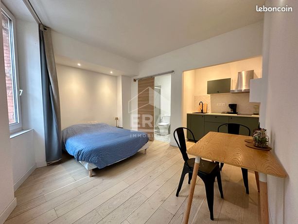Estudio en Toulouse, France No. 311294