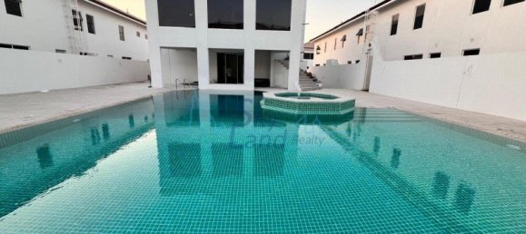 Вилла с 5 спальнями в Аль-Сафа, ОАЭ № 53619 2