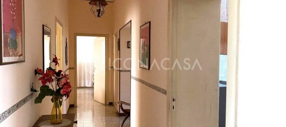 Apartamento de 4 habitaciónes en Bari, Italy No. 29061 4